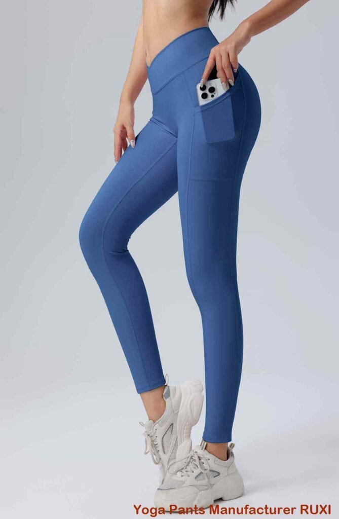 женски тамноплави шорц за голф Ruxi